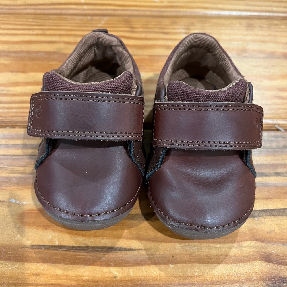 Stride rite size 3.5 boys shoes